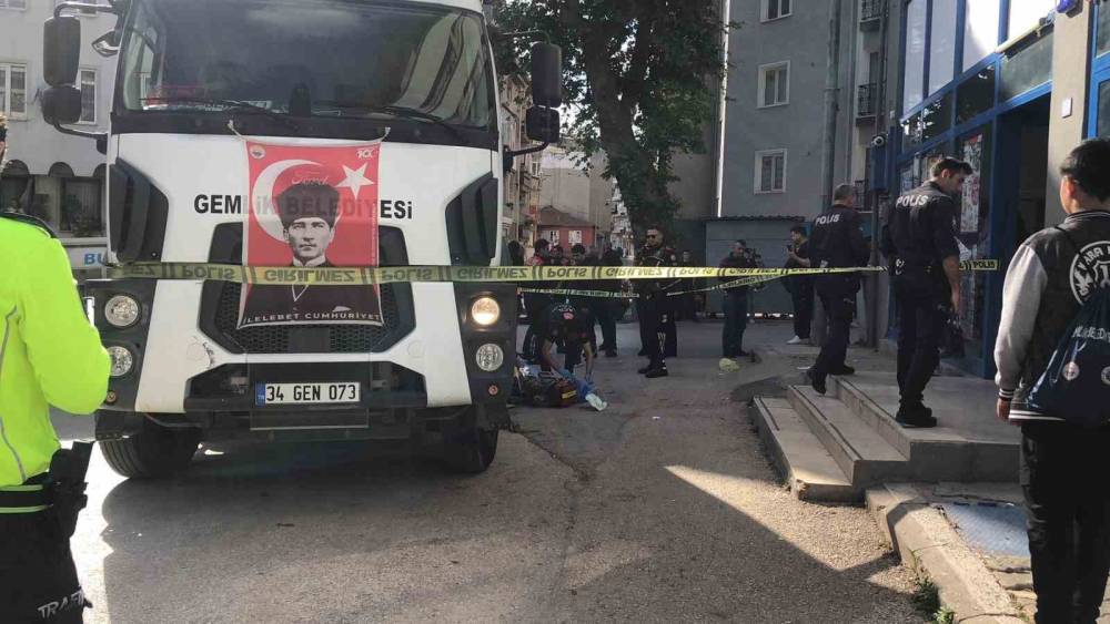 Bursa’da yaşlı kadın kamyon altında kalarak can verdi
