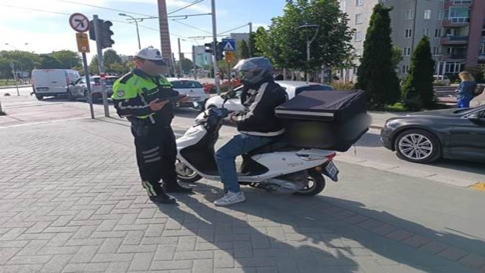 Yaya bölgelerinde motosiklet ve motorlu bisiklet kullanan 47 sürücüye ceza kesildi
