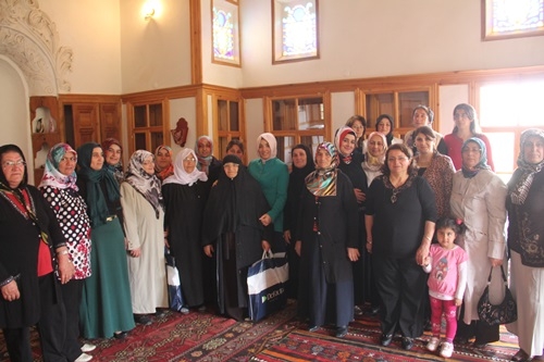 Divriği'li kadınlar Anneler gününü Kutladı