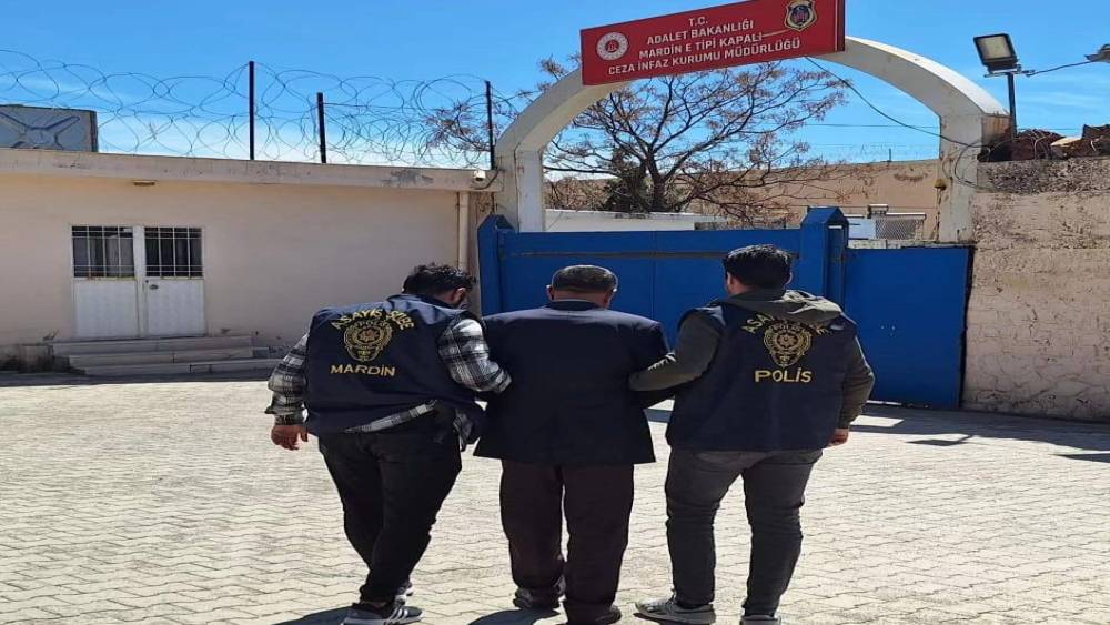Mardin’de aranan 2 firari hükümlü tutuklandı
