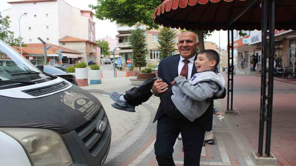 Belediye Başkanı Demirtaş, özel öğrencileri kabul etti
