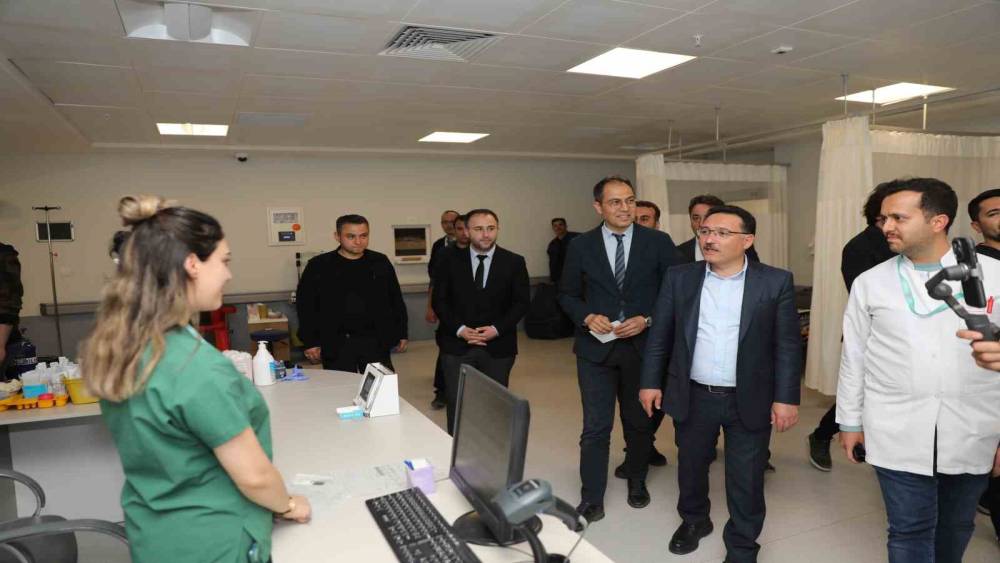Vali Çiçek, Develi Dr. Ekrem Karakaya Devlet Hastanesi’ne çalışma ziyareti
