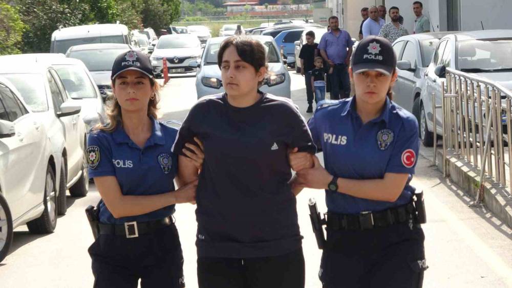Furkan Nesli Derneği’nde iki kadını bıçaklayan kadın: 