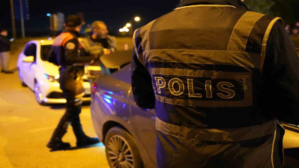 Edirne’de polisin ’dur’ ihtarına uymayan sürücü: 