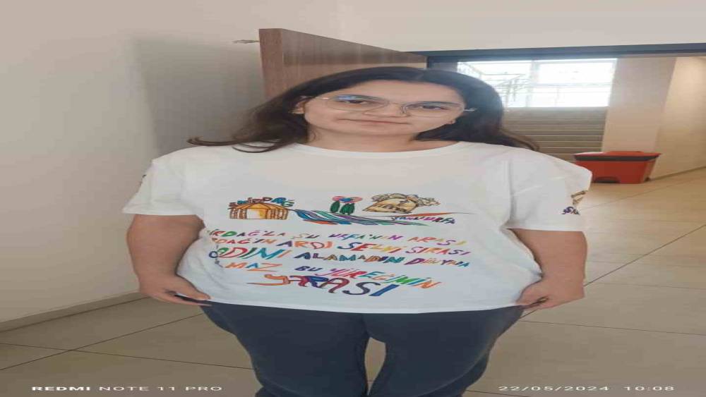 ‘Tişört Tasarım Yarışması’nda Emirdağ Mithat Paşa Ortaokulu birinci oldu
