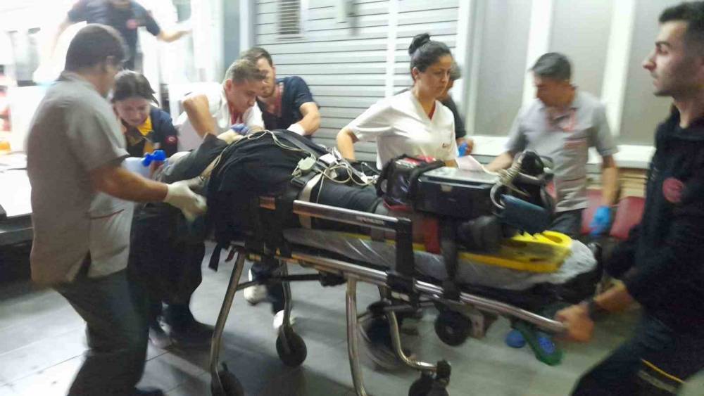 Yüksekten düşen kadın kaldırıldığı hastanede hayatını kaybetti

