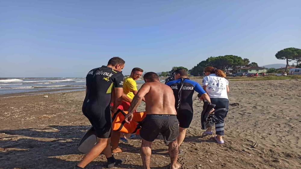 Samsun’da 7 kişi boğulma tehlikesi geçirdi, uyarılar peş peşe geldi
