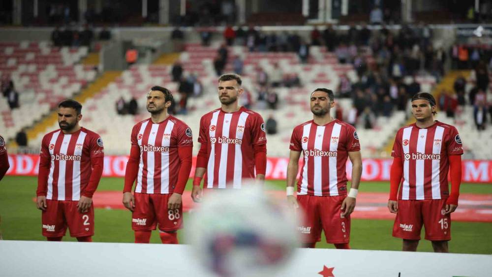 Sivasspor’da 38 günlük galibiyet hasreti sona erdi
