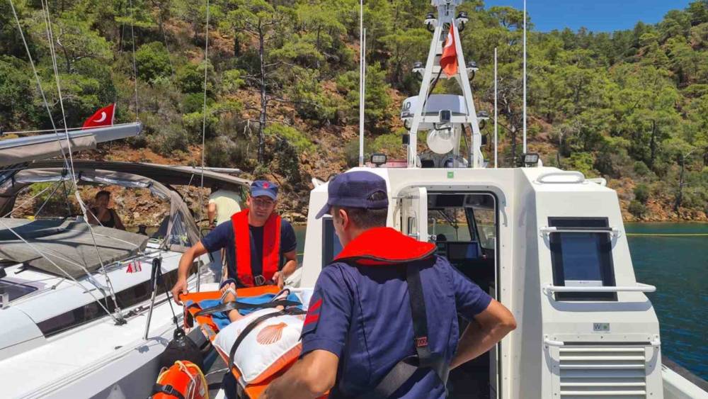 Fethiye’de Sahil Güvenlikten iki ayrı tıbbi tahliye operasyonu

