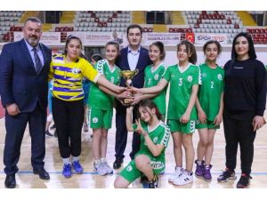 Sivas Belediyespor şampiyon oldu