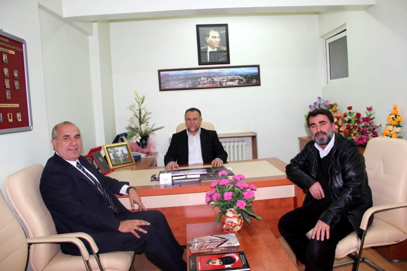 Suşehri Belediye Başkanı Sel, Esnaf Odası Başkanlığını Ziyaret Etti
